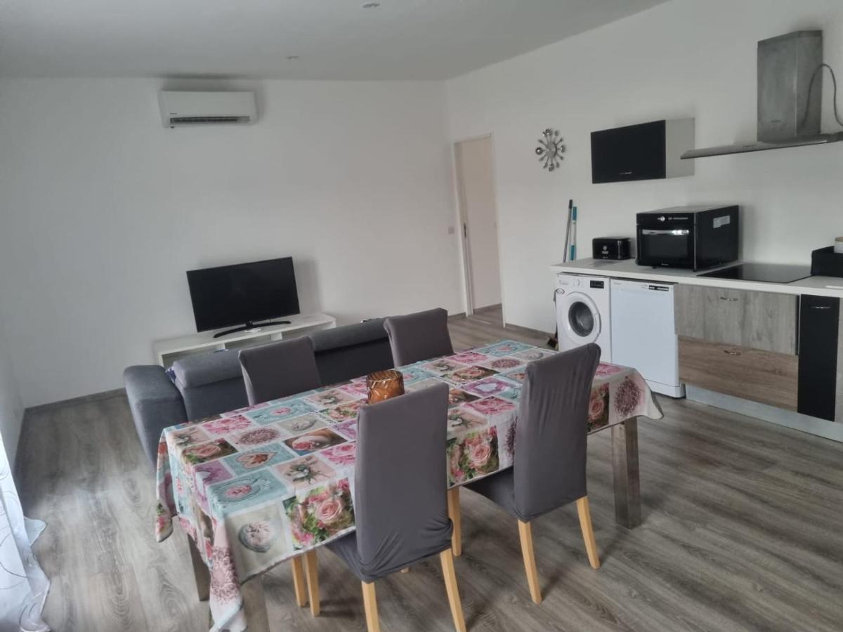 Appartement Sejour , Cure Cransac Au 1Er Etage 2 Nuits Minimum Exteriér fotografie